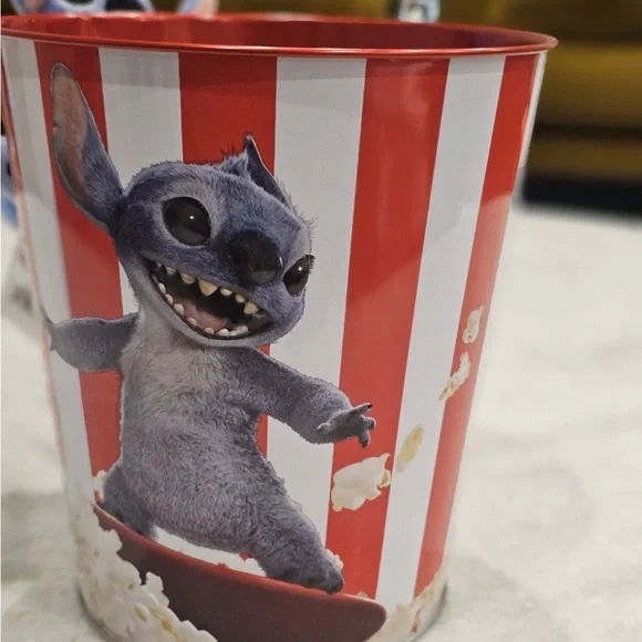 Cinemark 2025 Lilo & Stitch Plush Clip Tin Surfin Popcorn Bucket NEW - Picture 4 of 6